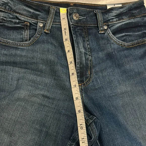 Silver Jeans Most Wanted Flare Mid Rise Jeans - Picture 7 of 7